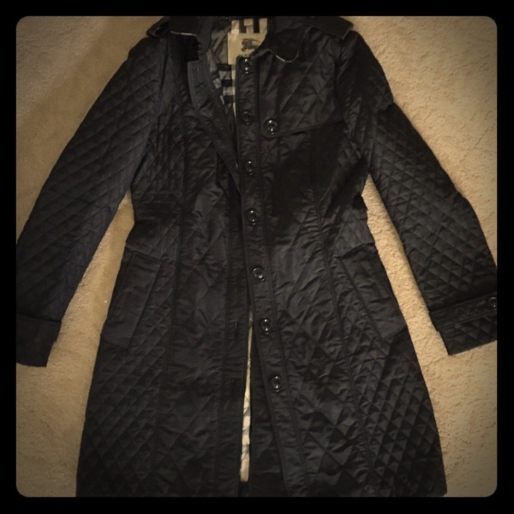 100% authentic Burberry fall coat.